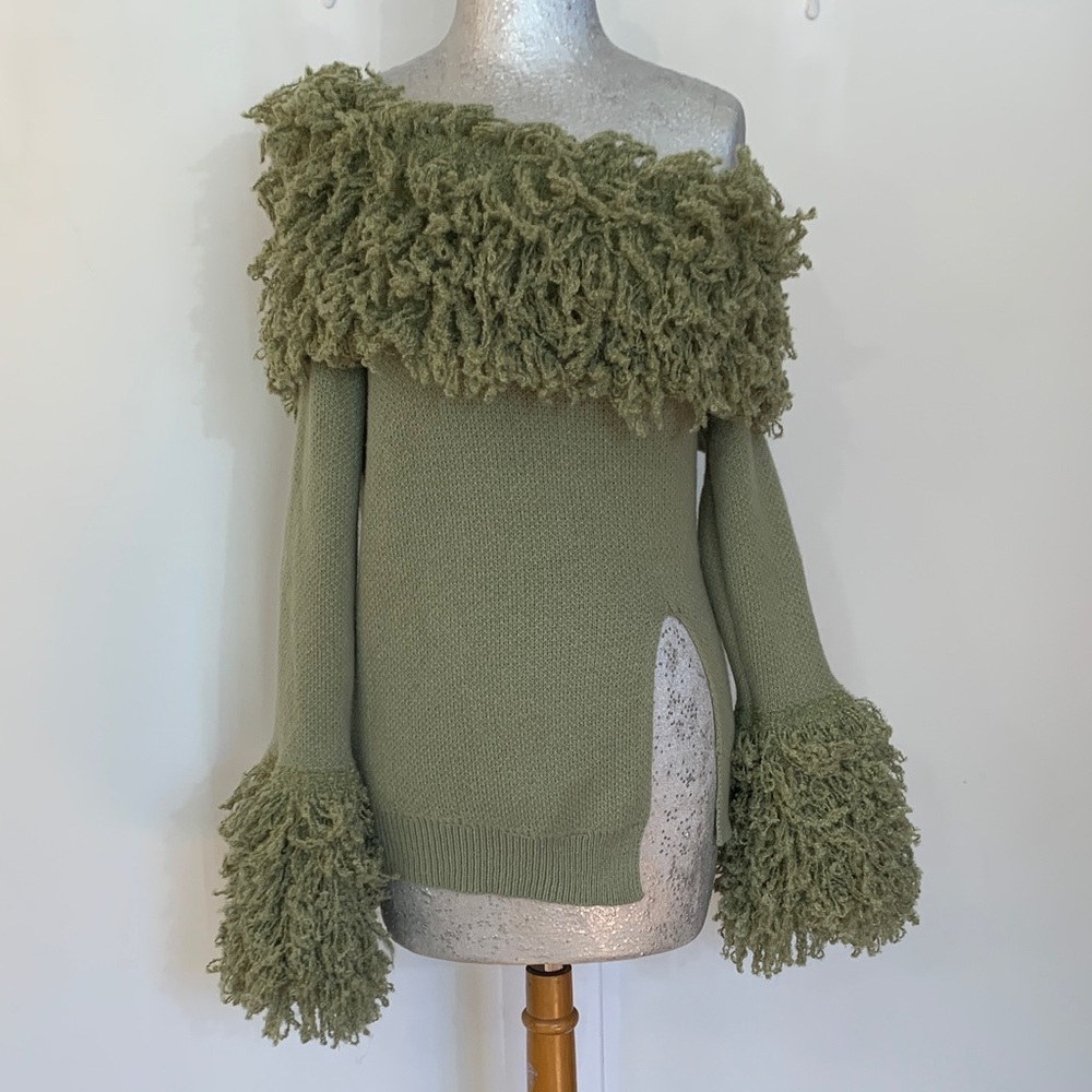 SHEIN holiday green off shoulder small NWT -Musera Brand.